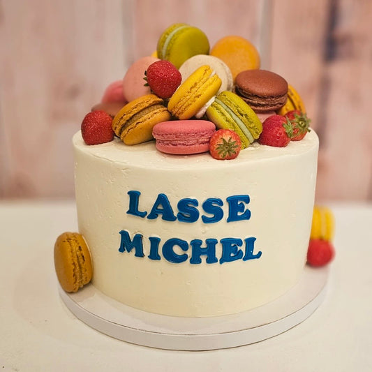 Macaron Torte Erbeeren