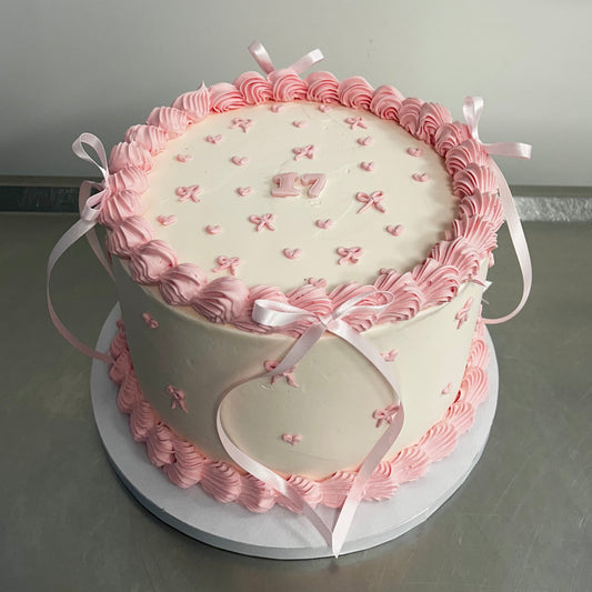 Herzchen & Schleifchen Torte