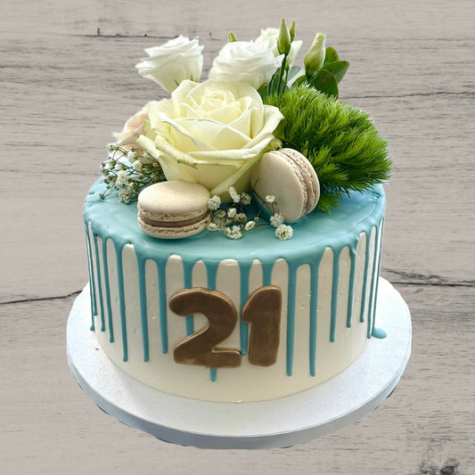 DripCake blau mit Blumen